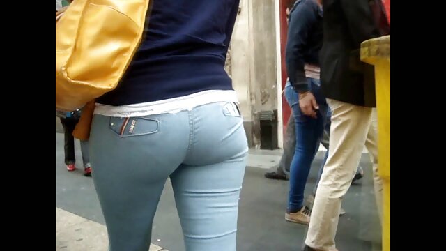 فاحشه شیطان به Cleo بمکد سکسبرادرخواهر دیک در اتاق قفل