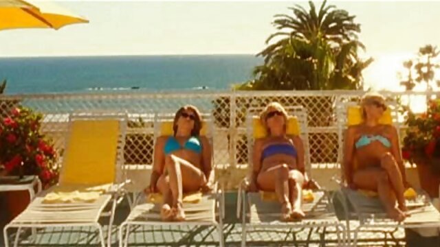 دو لزبین ها sex خواهر برادر داغ Allie و وال Dodds سوار هر یک از دیگر