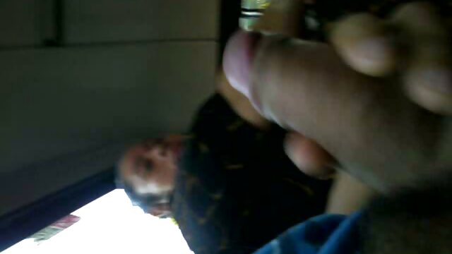 الکسیس آدامز سوپر خواهر و برادر می خواهد دیک بزرگ از پدر