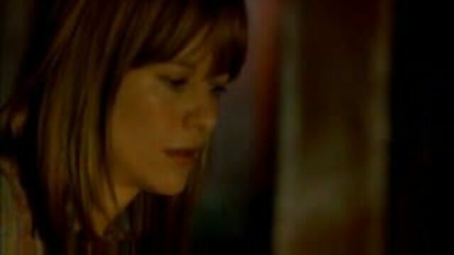 هدر نقش عمیق با بیدمشک و کیر بزرگ برادر و خواهر سکس و تقدیر می خورد