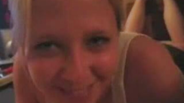 لزبین داغ نشان می دهد رابطه جنسی در مرحله سکسخواهر