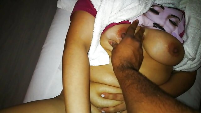 سینه کلان, بالغ با sex خواهر برادر بهره گیری از اسباب بازی های مورد علاقه خود را