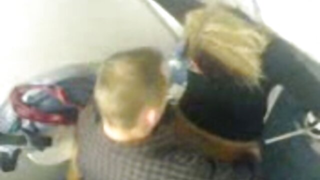 توقف ماشین و سکسخواهر فیلم یک فاحشه