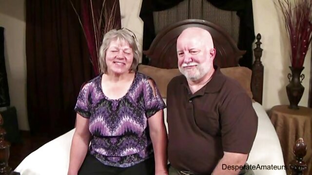 دختر آسیایی می شود sexخواهربرادر بیدمشک او ضرب دیده در سراسر